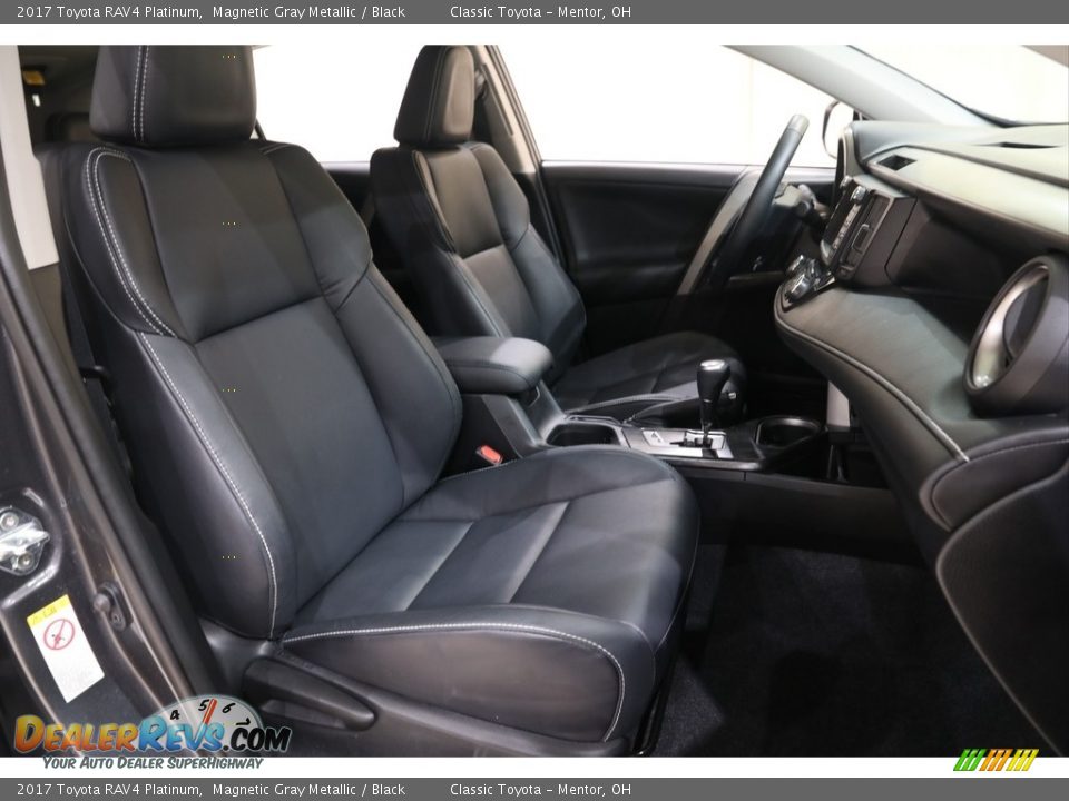2017 Toyota RAV4 Platinum Magnetic Gray Metallic / Black Photo #13