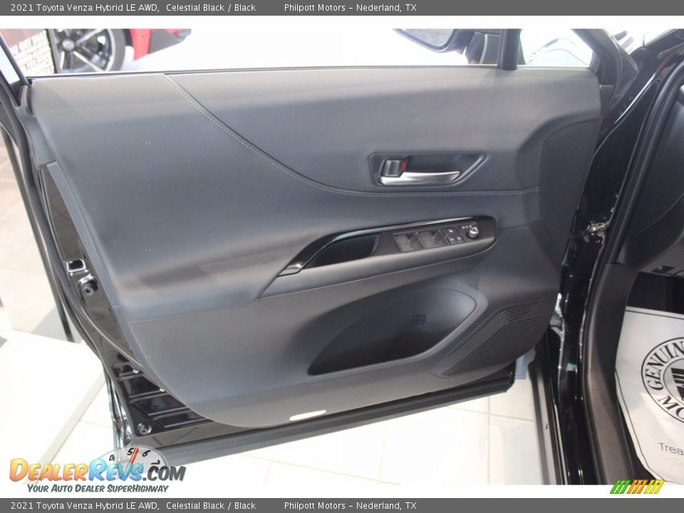 Door Panel of 2021 Toyota Venza Hybrid LE AWD Photo #6