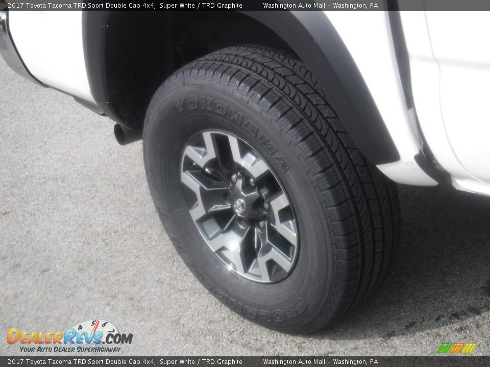 2017 Toyota Tacoma TRD Sport Double Cab 4x4 Super White / TRD Graphite Photo #9