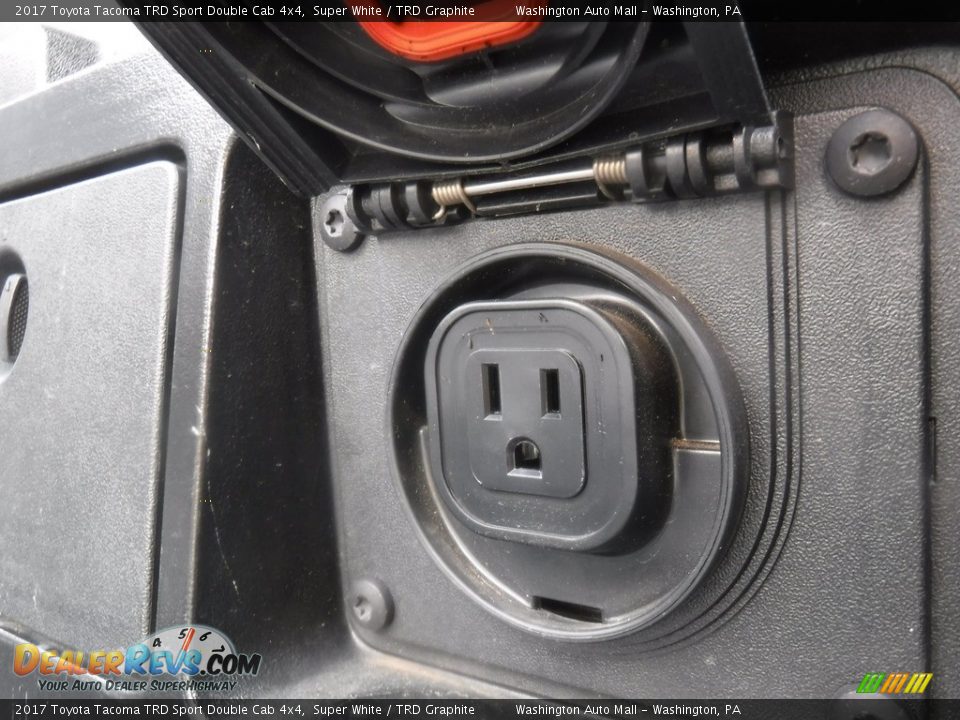2017 Toyota Tacoma TRD Sport Double Cab 4x4 Super White / TRD Graphite Photo #16