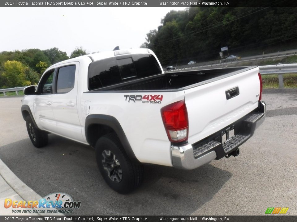 2017 Toyota Tacoma TRD Sport Double Cab 4x4 Super White / TRD Graphite Photo #17