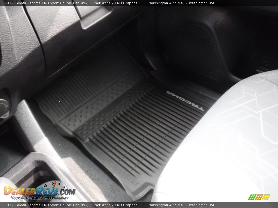 2017 Toyota Tacoma TRD Sport Double Cab 4x4 Super White / TRD Graphite Photo #25