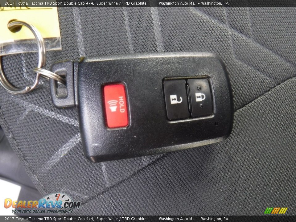2017 Toyota Tacoma TRD Sport Double Cab 4x4 Super White / TRD Graphite Photo #30