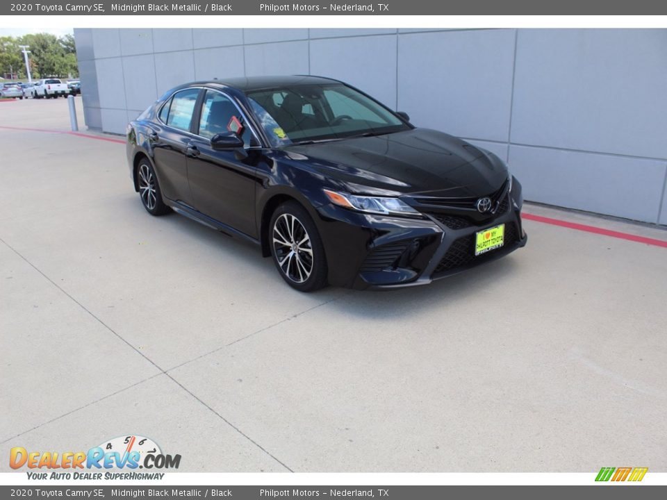 2020 Toyota Camry SE Midnight Black Metallic / Black Photo #2