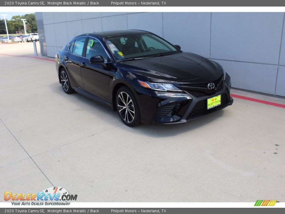 2020 Toyota Camry SE Midnight Black Metallic / Black Photo #2