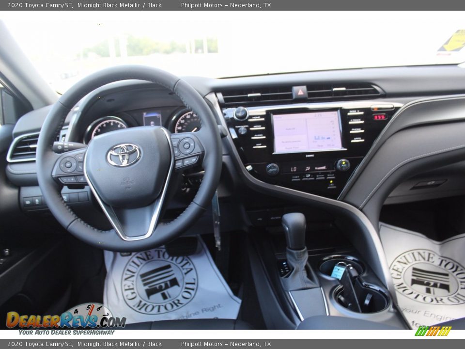 2020 Toyota Camry SE Midnight Black Metallic / Black Photo #20