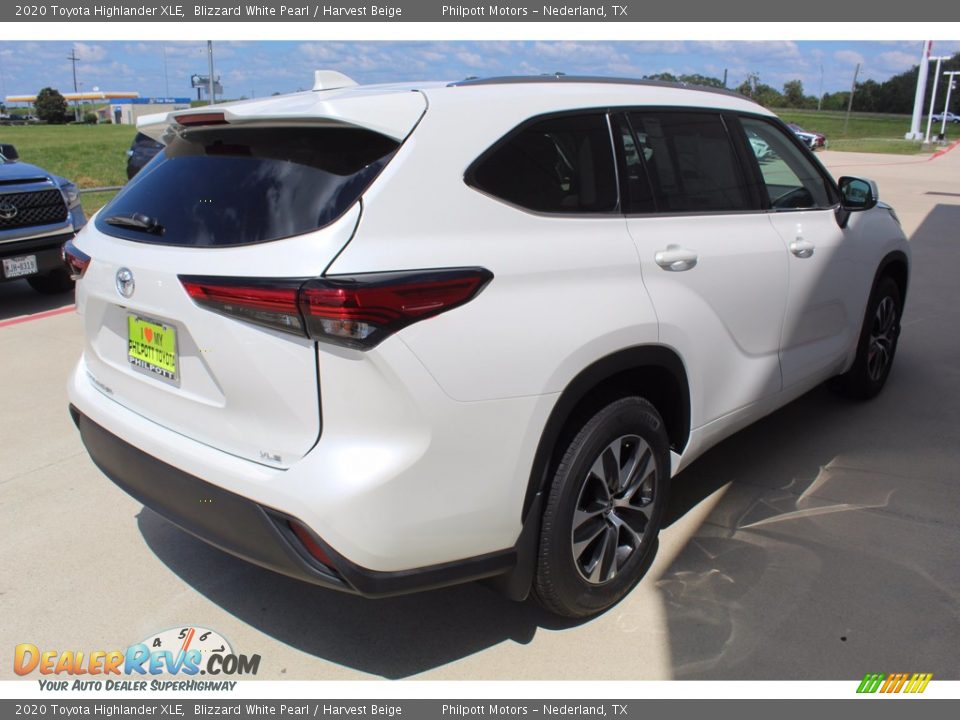 2020 Toyota Highlander XLE Blizzard White Pearl / Harvest Beige Photo #8