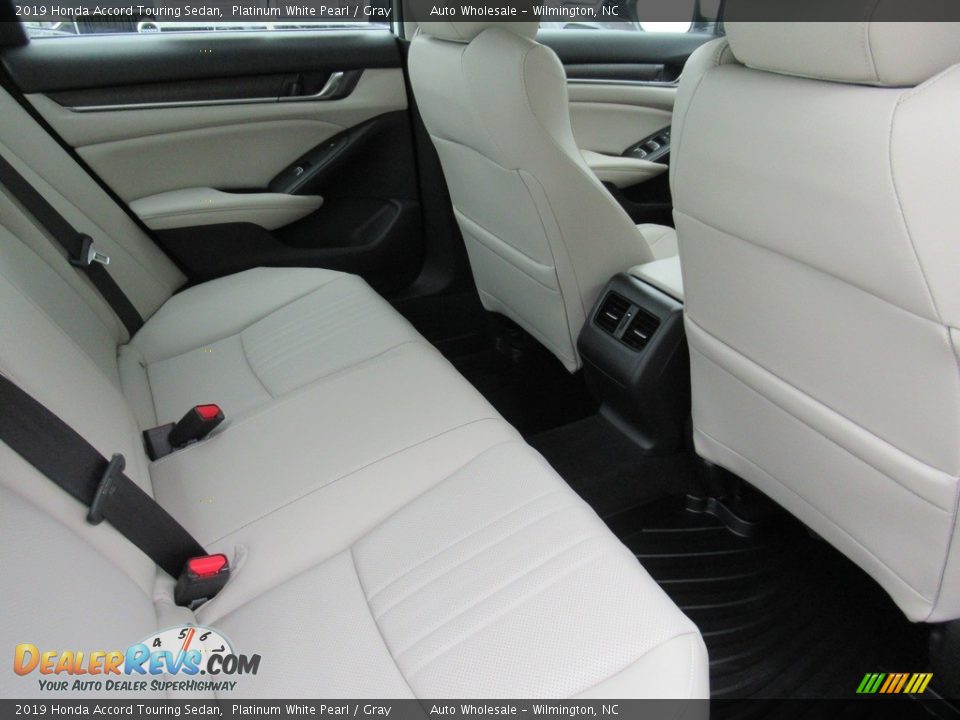 2019 Honda Accord Touring Sedan Platinum White Pearl / Gray Photo #12