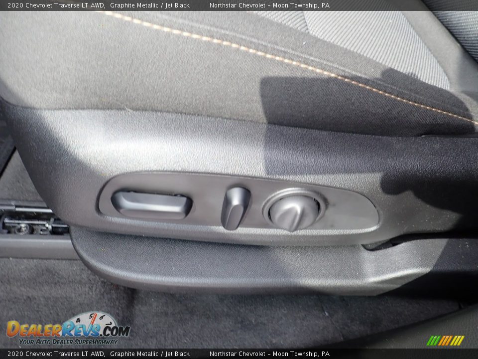 2020 Chevrolet Traverse LT AWD Graphite Metallic / Jet Black Photo #16