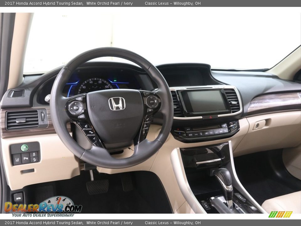 2017 Honda Accord Hybrid Touring Sedan White Orchid Pearl / Ivory Photo #7