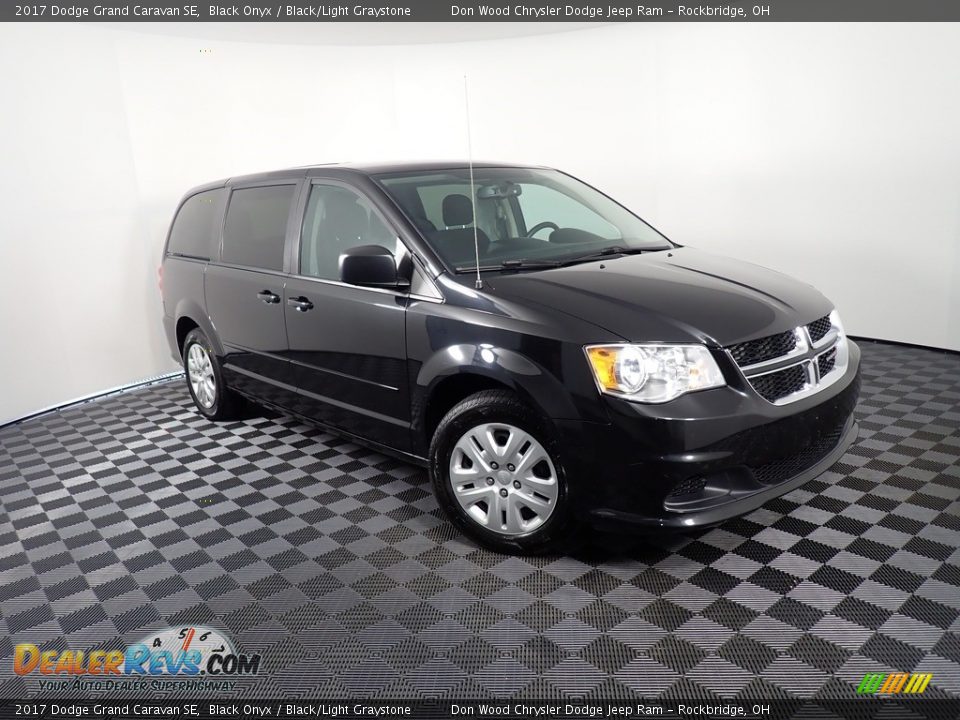2017 Dodge Grand Caravan SE Black Onyx / Black/Light Graystone Photo #3