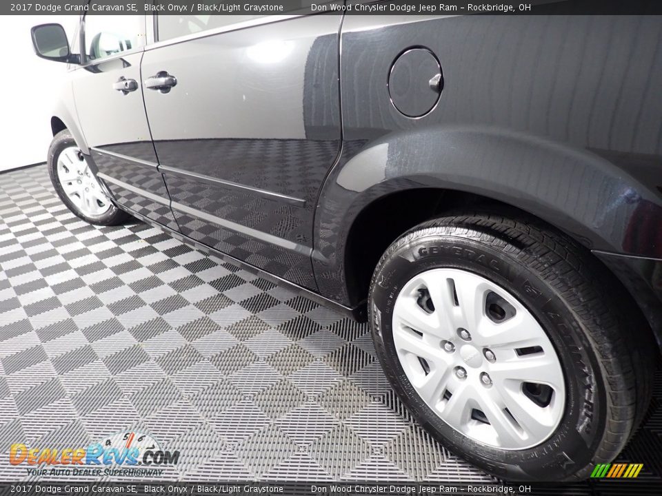 2017 Dodge Grand Caravan SE Black Onyx / Black/Light Graystone Photo #10