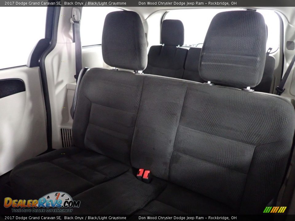 2017 Dodge Grand Caravan SE Black Onyx / Black/Light Graystone Photo #25