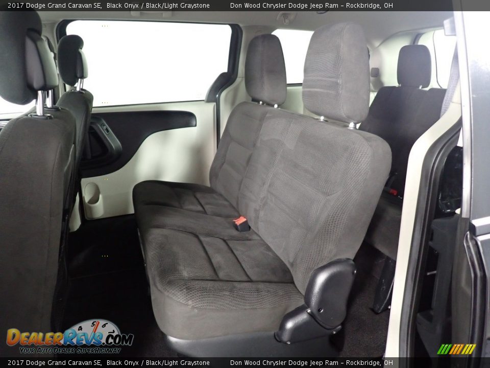 2017 Dodge Grand Caravan SE Black Onyx / Black/Light Graystone Photo #26