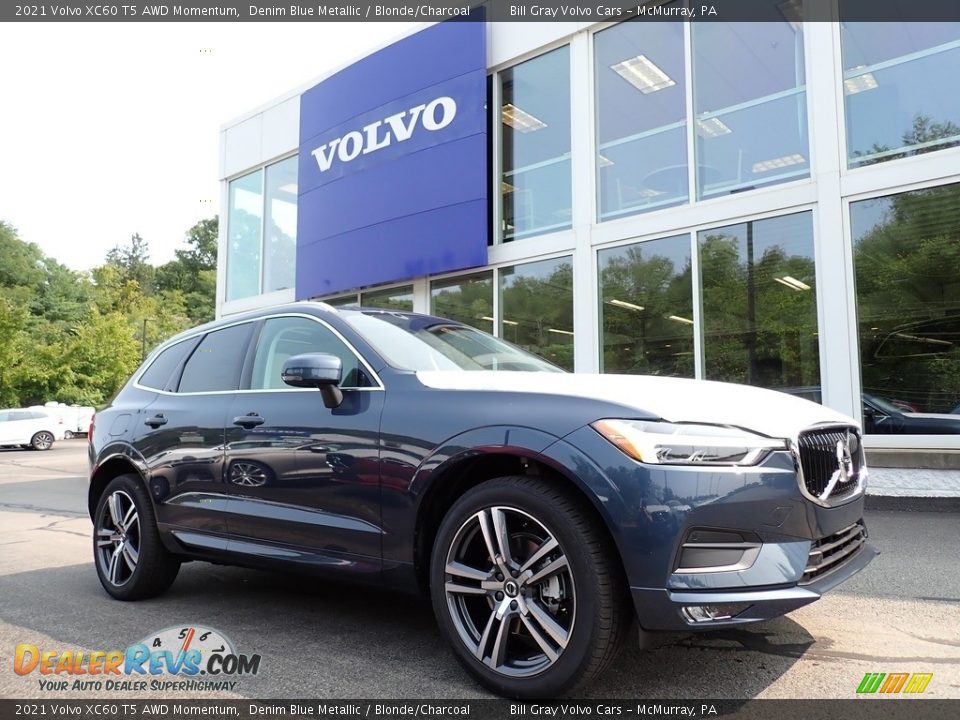 Front 3/4 View of 2021 Volvo XC60 T5 AWD Momentum Photo #1