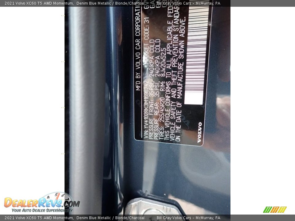 2021 Volvo XC60 T5 AWD Momentum Denim Blue Metallic / Blonde/Charcoal Photo #11