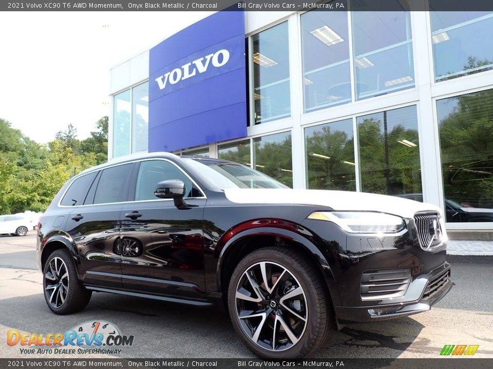 Front 3/4 View of 2021 Volvo XC90 T6 AWD Momentum Photo #1