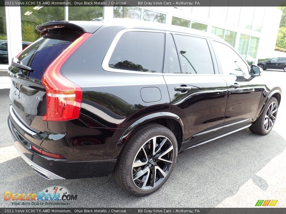 2021 Volvo XC90 T6 AWD Momentum Onyx Black Metallic / Charcoal Photo #2