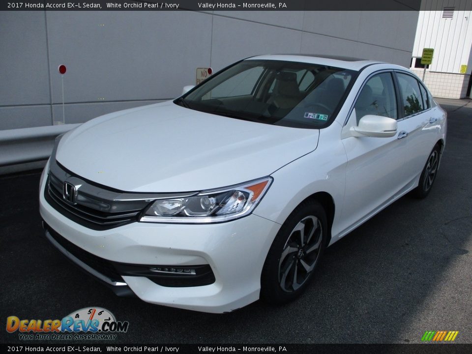 2017 Honda Accord EX-L Sedan White Orchid Pearl / Ivory Photo #9