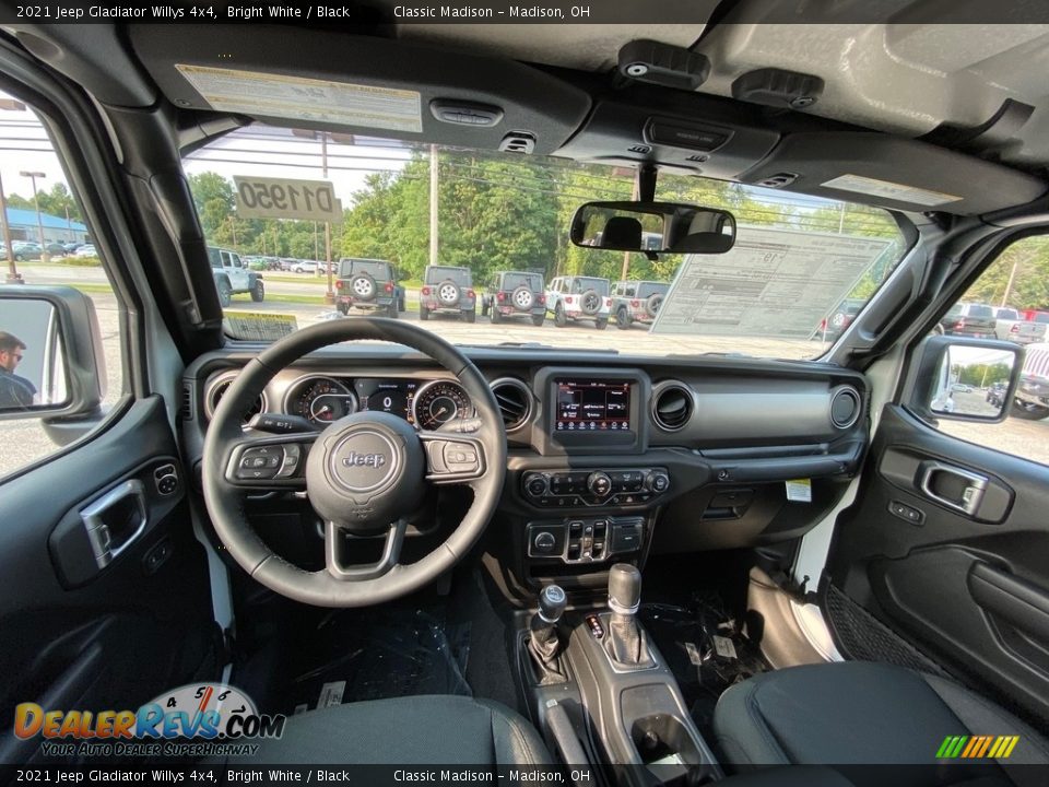 Front Seat of 2021 Jeep Gladiator Willys 4x4 Photo #4