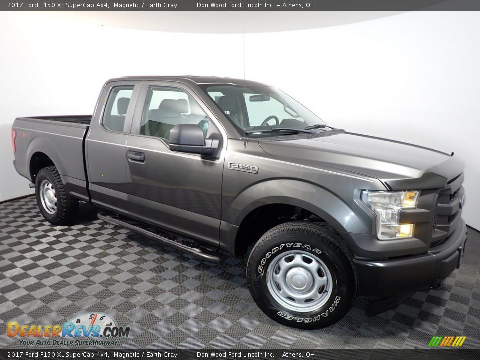 2017 Ford F150 XL SuperCab 4x4 Magnetic / Earth Gray Photo #2