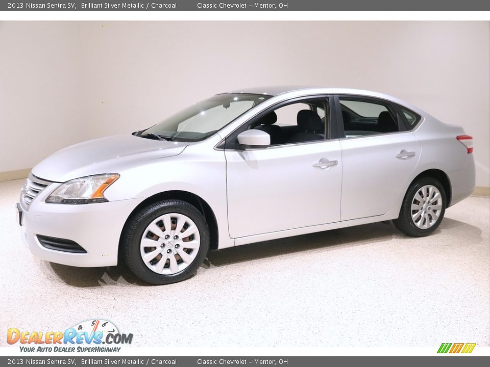 Front 3/4 View of 2013 Nissan Sentra SV Photo #3