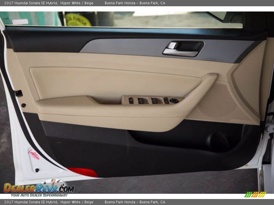 Door Panel of 2017 Hyundai Sonata SE Hybrid Photo #30