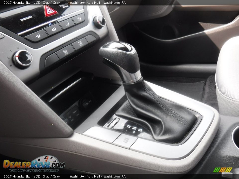 2017 Hyundai Elantra SE Gray / Gray Photo #18