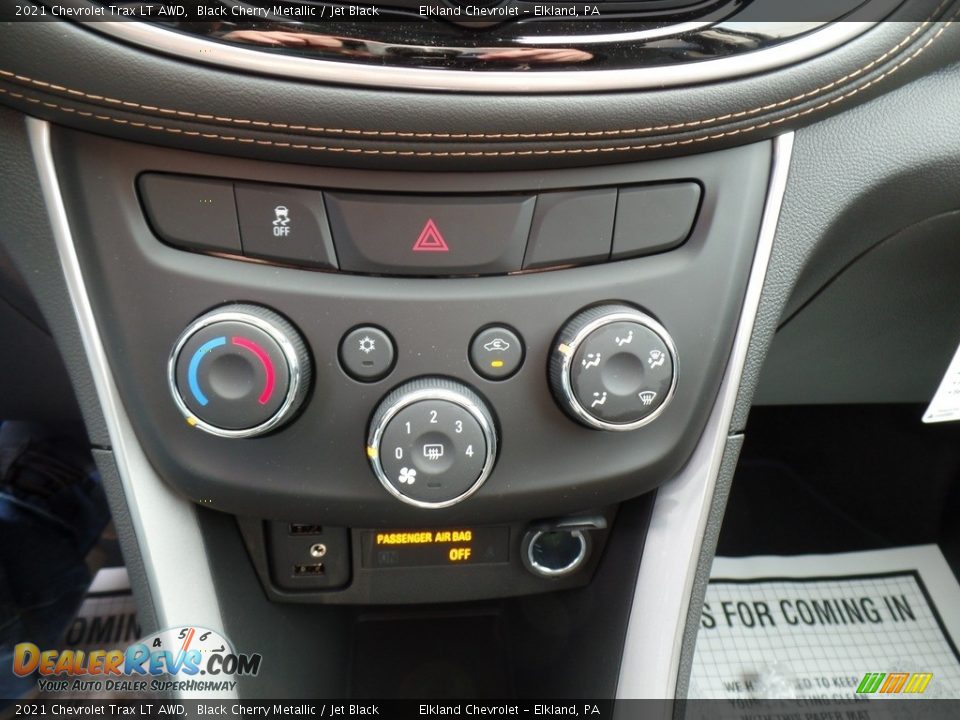 Controls of 2021 Chevrolet Trax LT AWD Photo #26