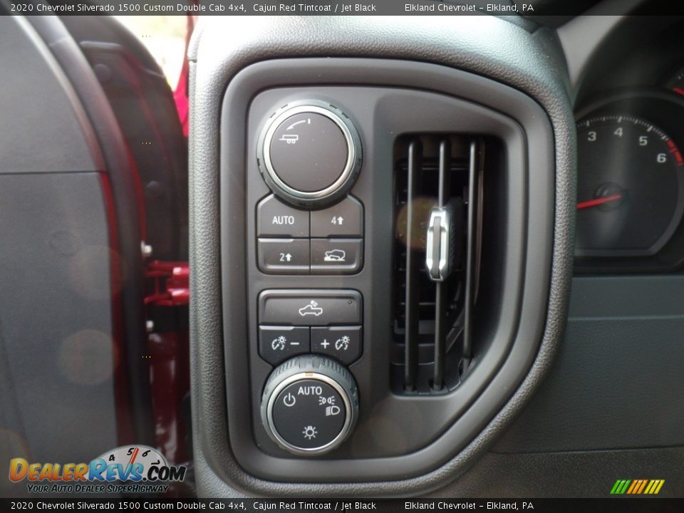 2020 Chevrolet Silverado 1500 Custom Double Cab 4x4 Cajun Red Tintcoat / Jet Black Photo #24