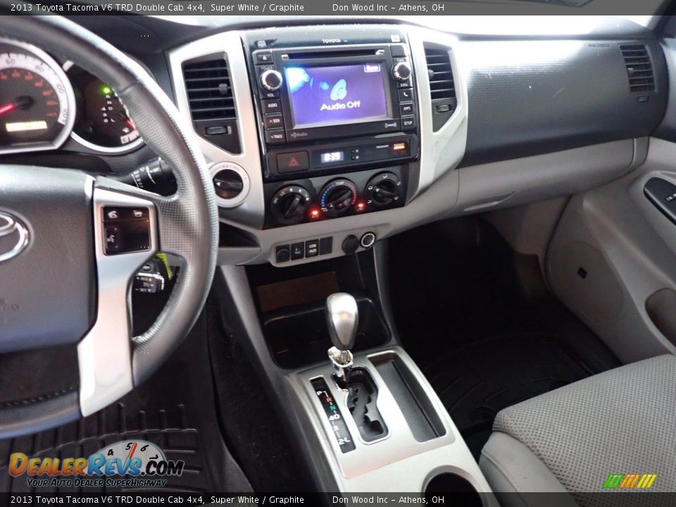 2013 Toyota Tacoma V6 TRD Double Cab 4x4 Super White / Graphite Photo #28