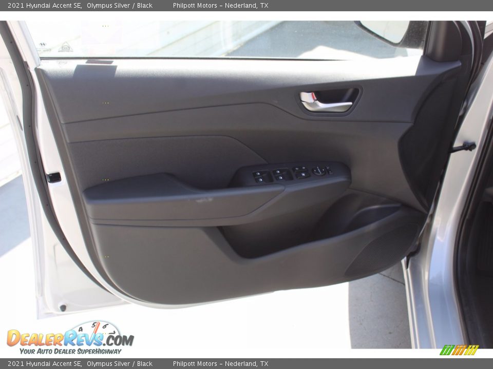 Door Panel of 2021 Hyundai Accent SE Photo #9