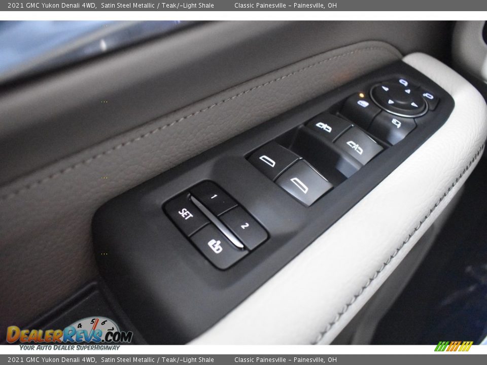 Controls of 2021 GMC Yukon Denali 4WD Photo #11