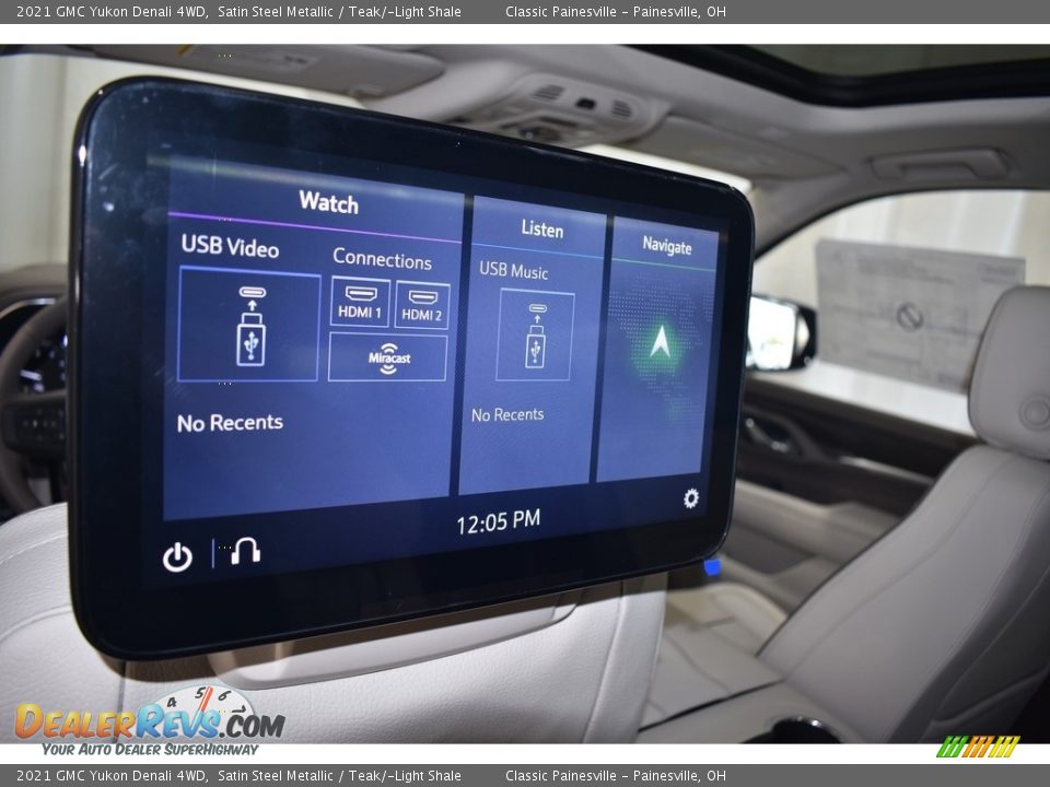 Entertainment System of 2021 GMC Yukon Denali 4WD Photo #21
