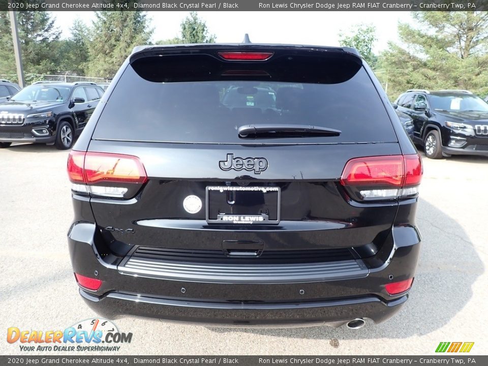 2020 Jeep Grand Cherokee Altitude 4x4 Diamond Black Crystal Pearl / Black Photo #6