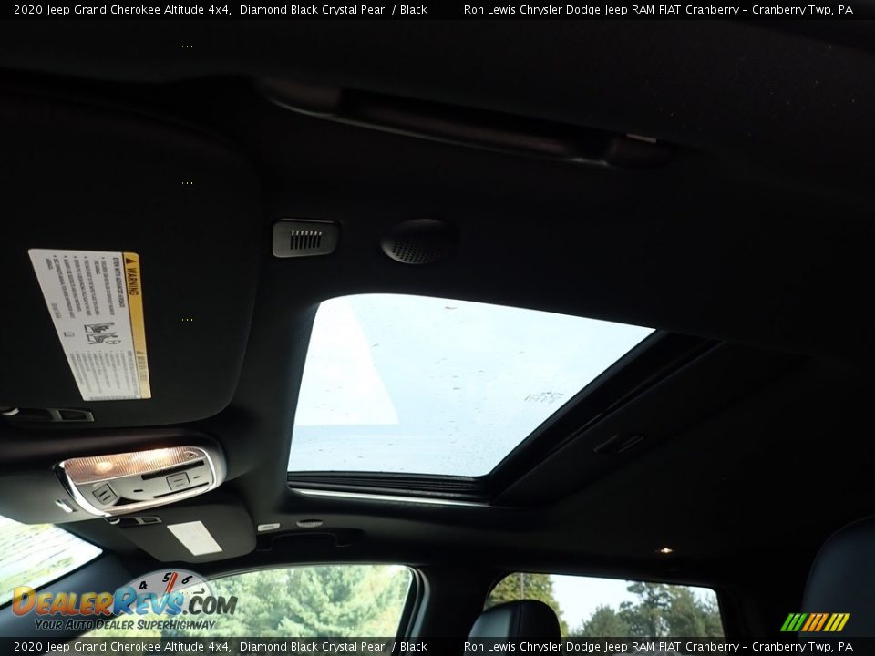 2020 Jeep Grand Cherokee Altitude 4x4 Diamond Black Crystal Pearl / Black Photo #13