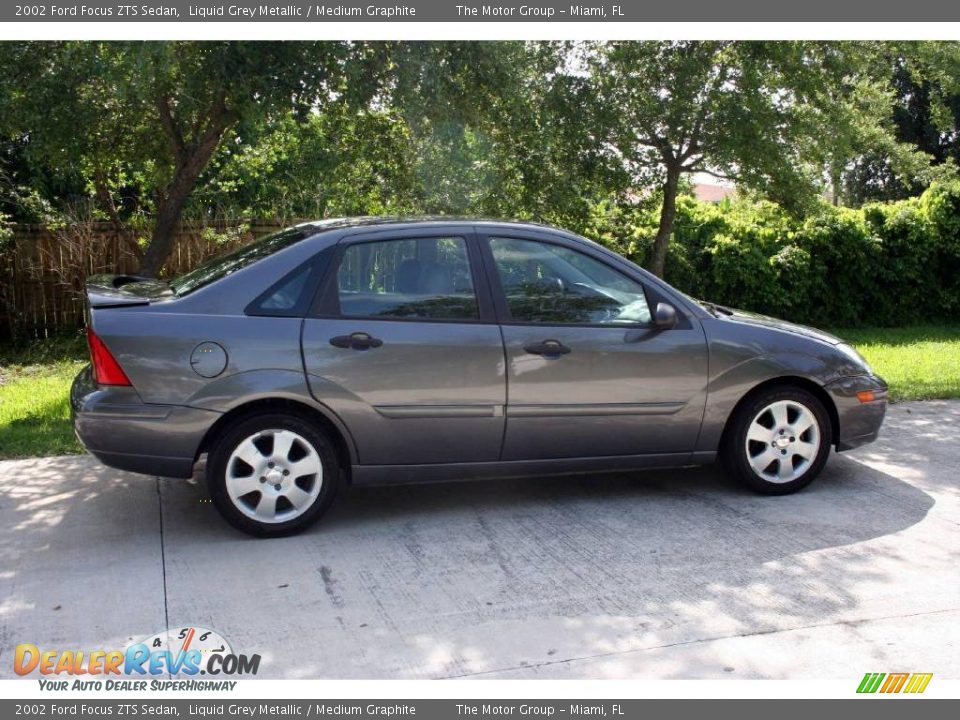 2002 Ford Focus ZTS Sedan Liquid Grey Metallic / Medium Graphite Photo #15