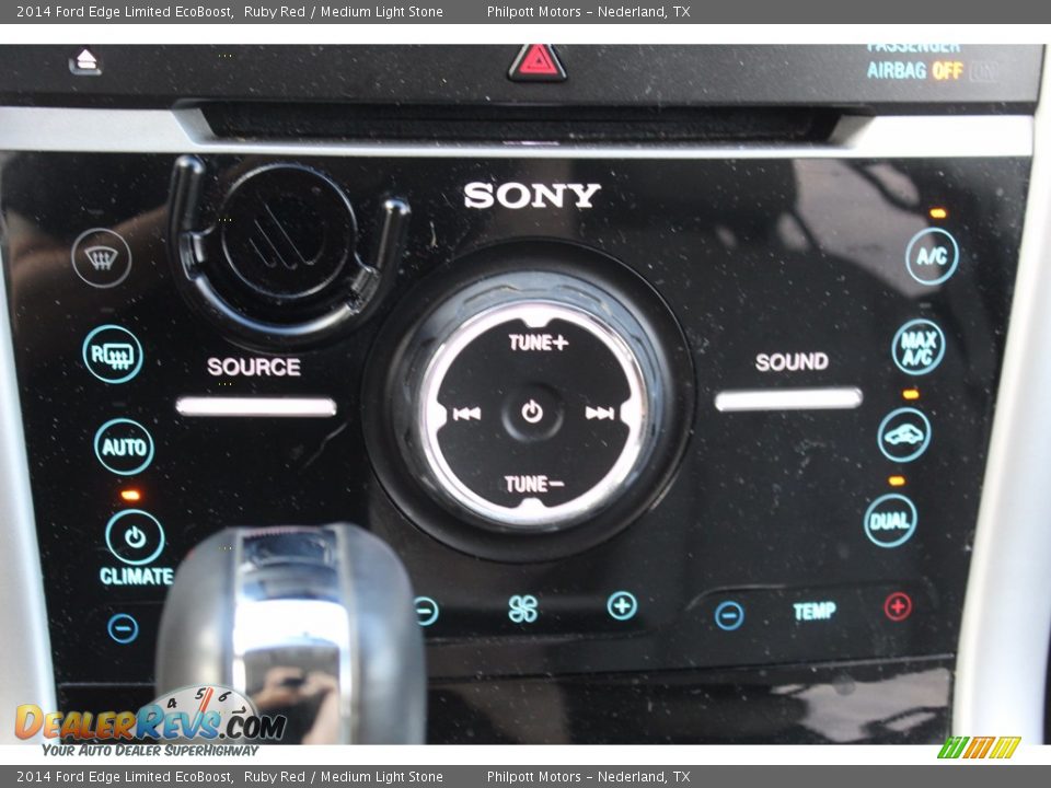 Controls of 2014 Ford Edge Limited EcoBoost Photo #21