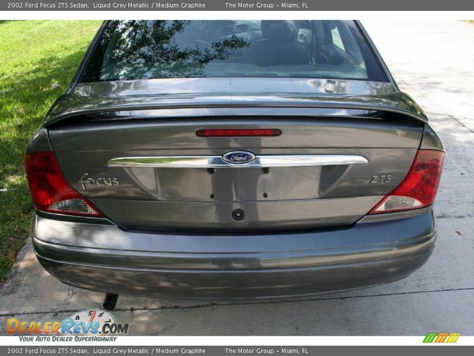 2002 Ford Focus ZTS Sedan Liquid Grey Metallic / Medium Graphite Photo #23