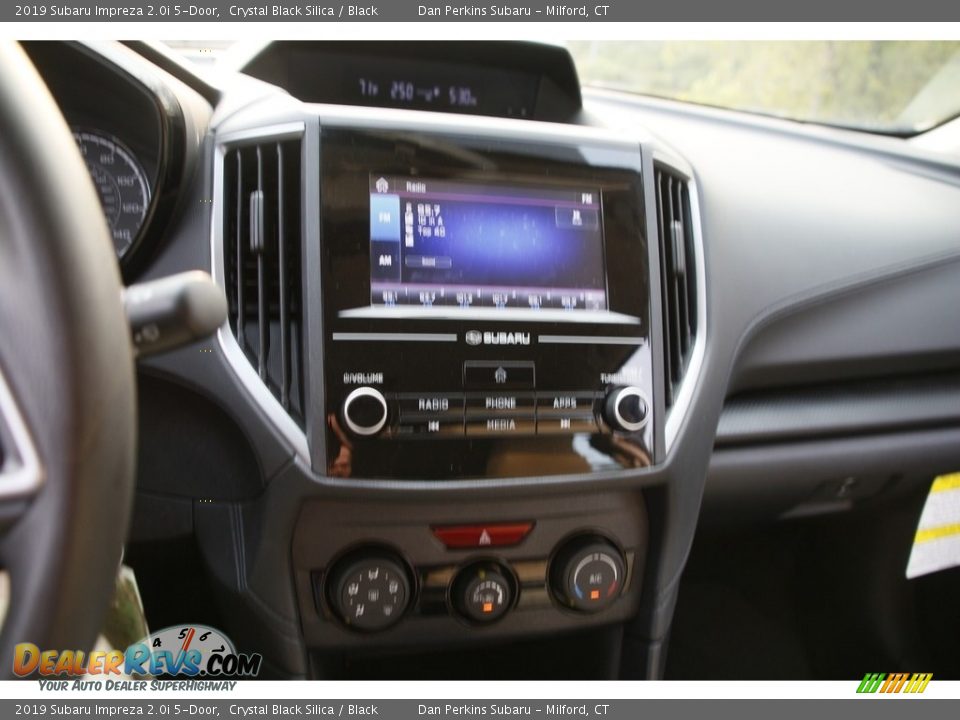 2019 Subaru Impreza 2.0i 5-Door Crystal Black Silica / Black Photo #18