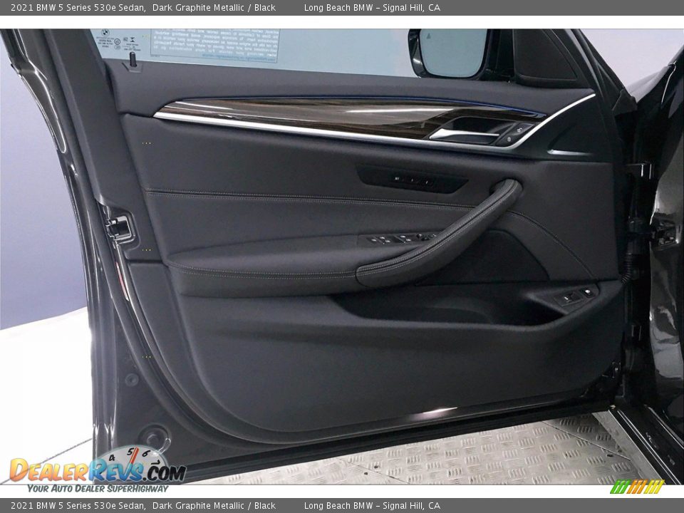 Door Panel of 2021 BMW 5 Series 530e Sedan Photo #13