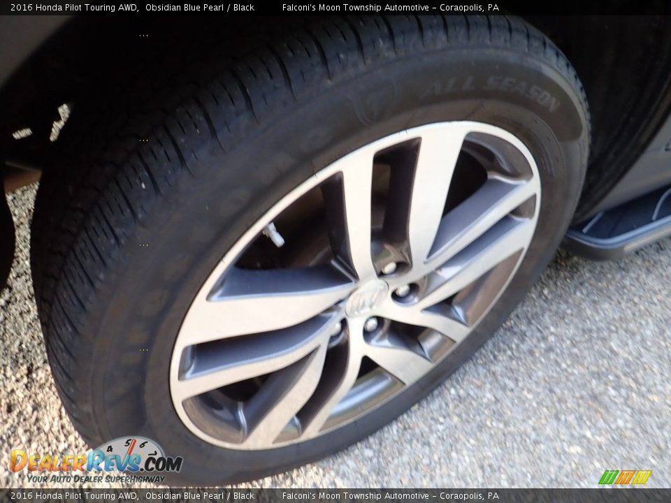 2016 Honda Pilot Touring AWD Obsidian Blue Pearl / Black Photo #5