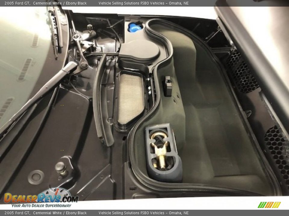 Tool Kit of 2005 Ford GT  Photo #2