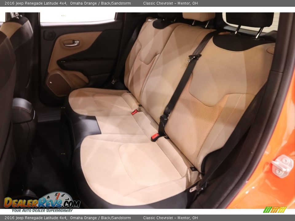 Rear Seat of 2016 Jeep Renegade Latitude 4x4 Photo #16