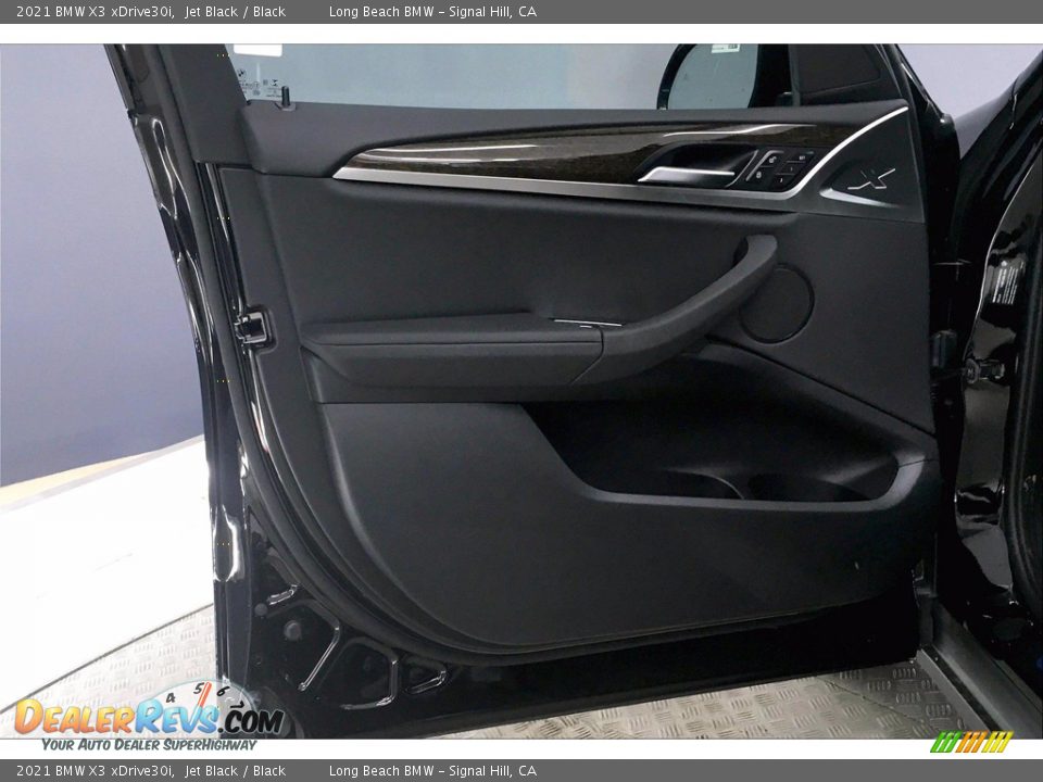 Door Panel of 2021 BMW X3 xDrive30i Photo #13