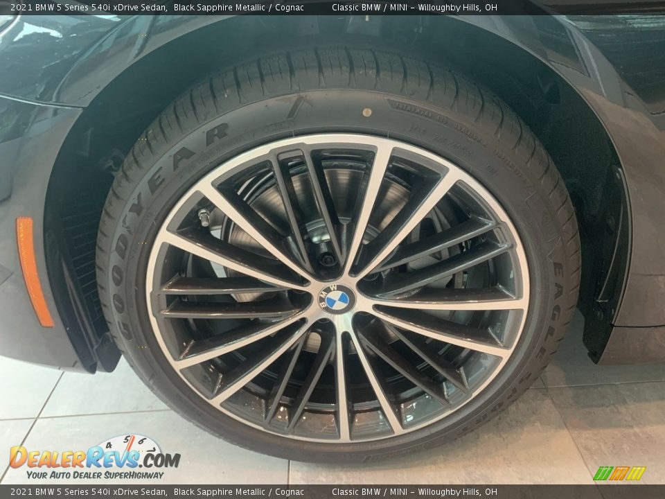 2021 BMW 5 Series 540i xDrive Sedan Wheel Photo #5