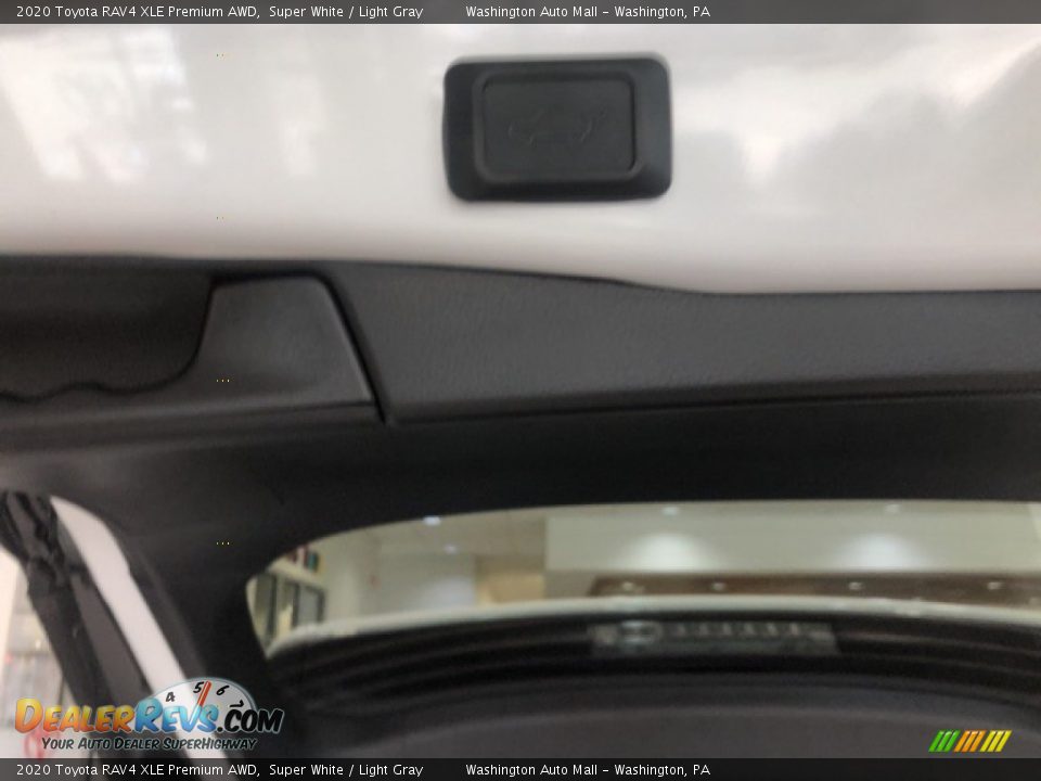 2020 Toyota RAV4 XLE Premium AWD Super White / Light Gray Photo #25