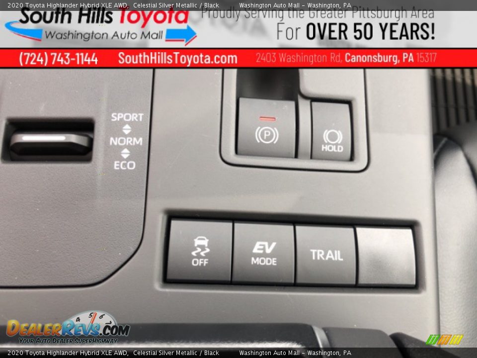 2020 Toyota Highlander Hybrid XLE AWD Celestial Silver Metallic / Black Photo #31