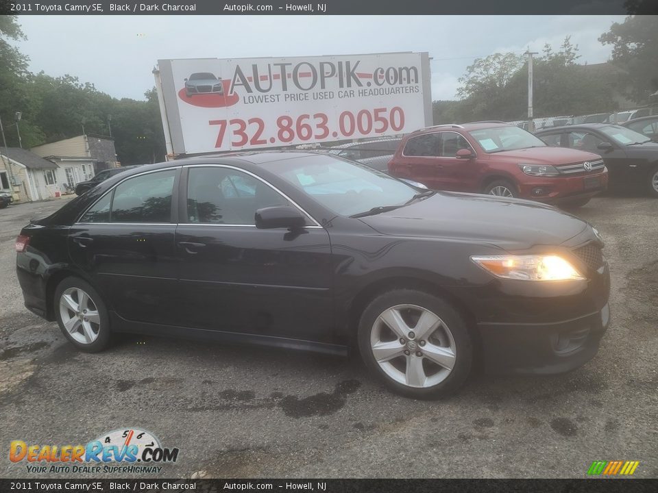 2011 Toyota Camry SE Black / Dark Charcoal Photo #2