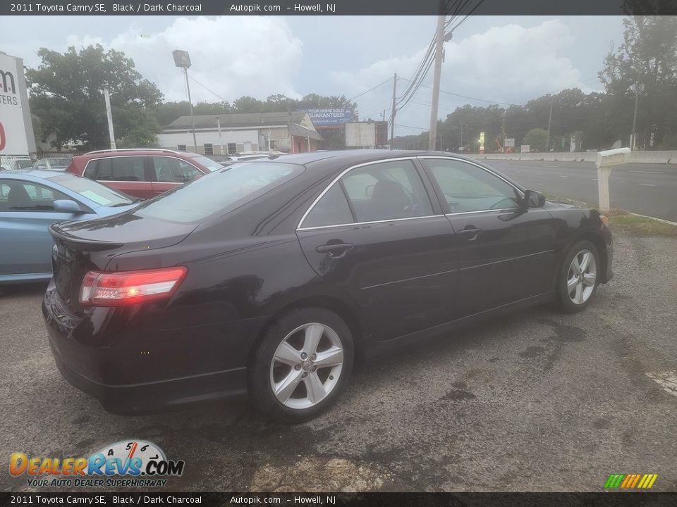 2011 Toyota Camry SE Black / Dark Charcoal Photo #3